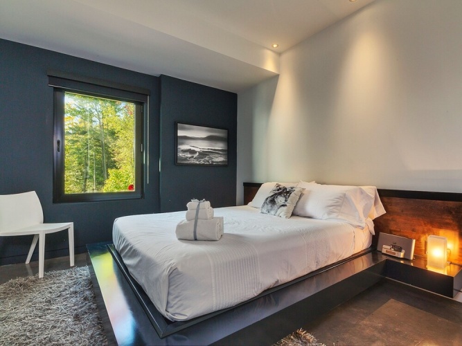 4 Bedrooms Luxury Cottage with balcony