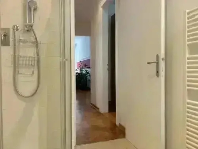 Flat Belpoggio 13