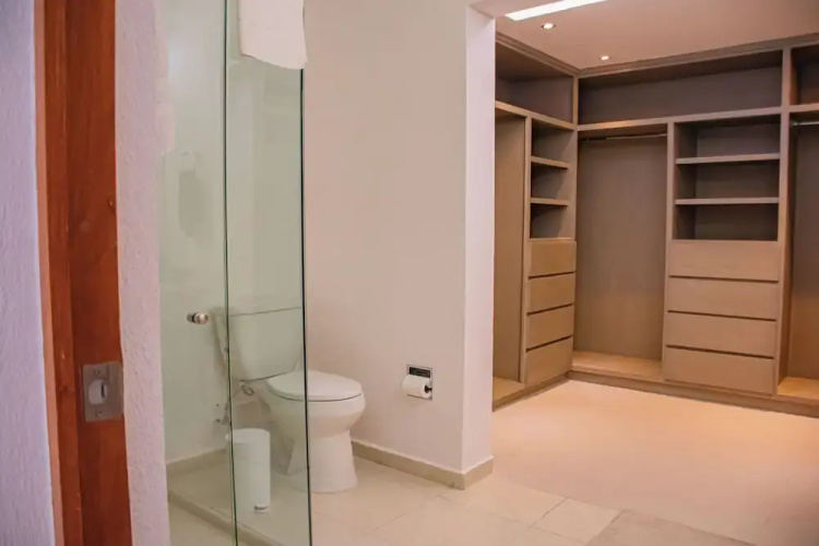 Condo Cortes