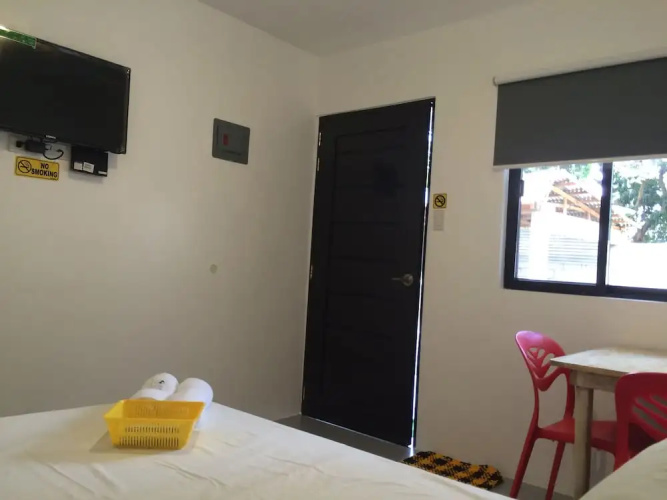 Bumblebee Inn