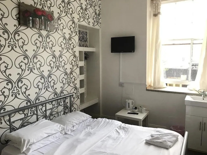 Victoria Hotel