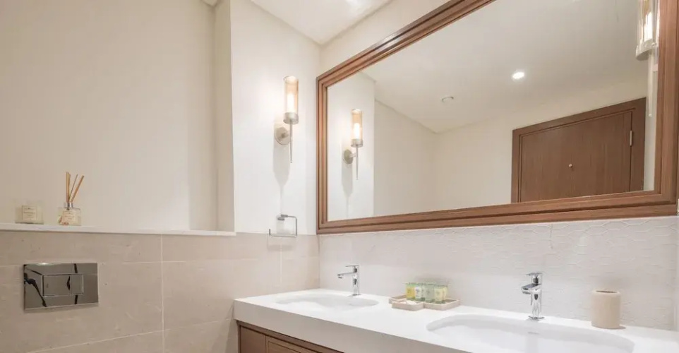 LUX The Palace Beach Suite