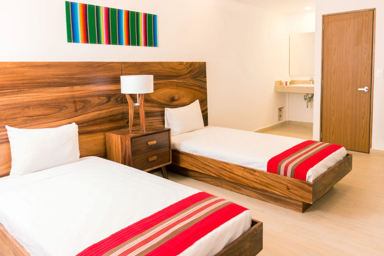 Nomads Party Hostel