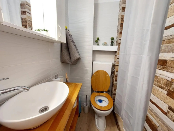 Laroka House Cosy Studio Universitate