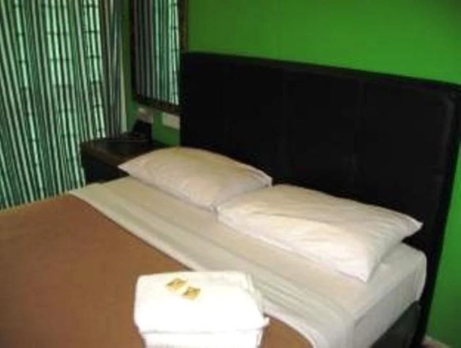 Green Hut Lodge