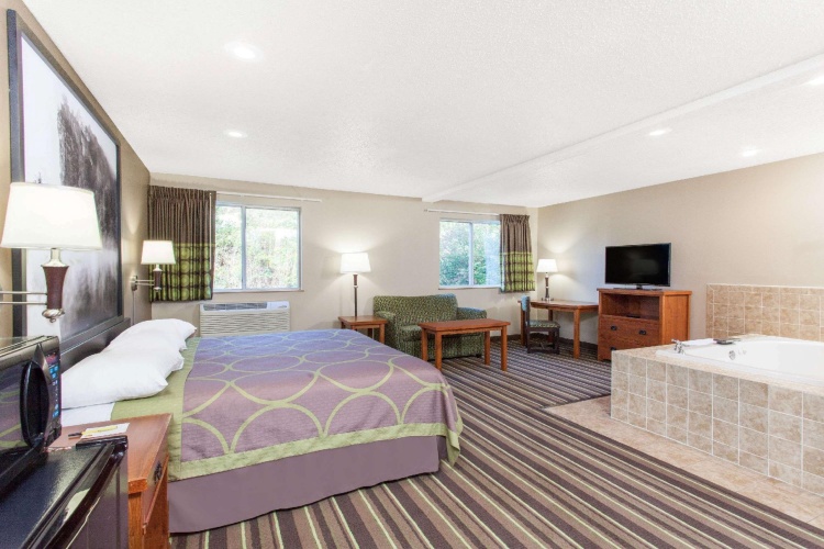 Deluxe Double Suite