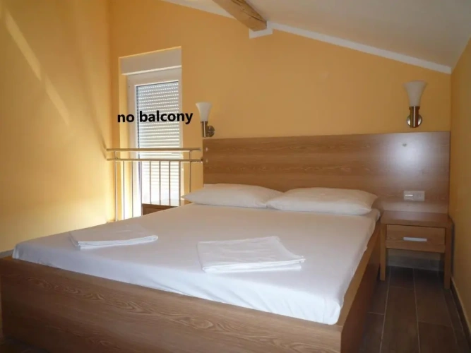 Standard Twin room with balcony and with sea view
