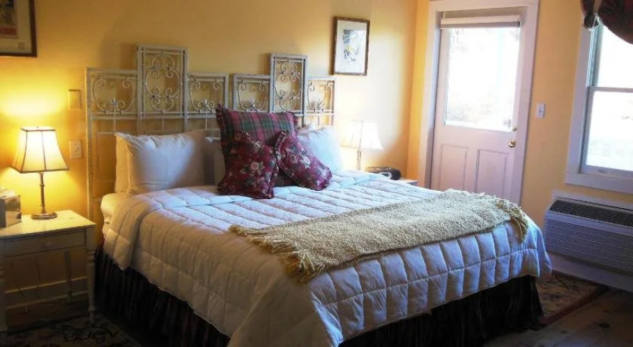 Five Gables Inn And Spa
