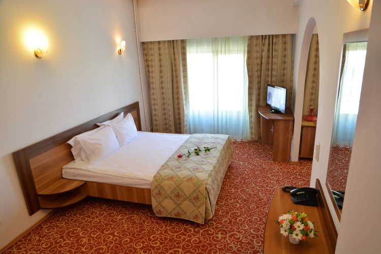 Central Hotel