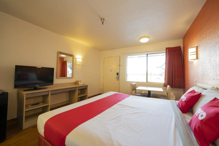 Americas Best Value Inn & Suites Humble