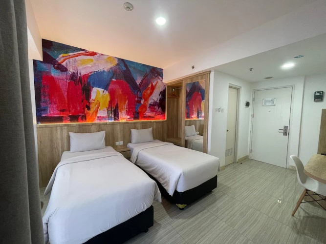 Praya Room