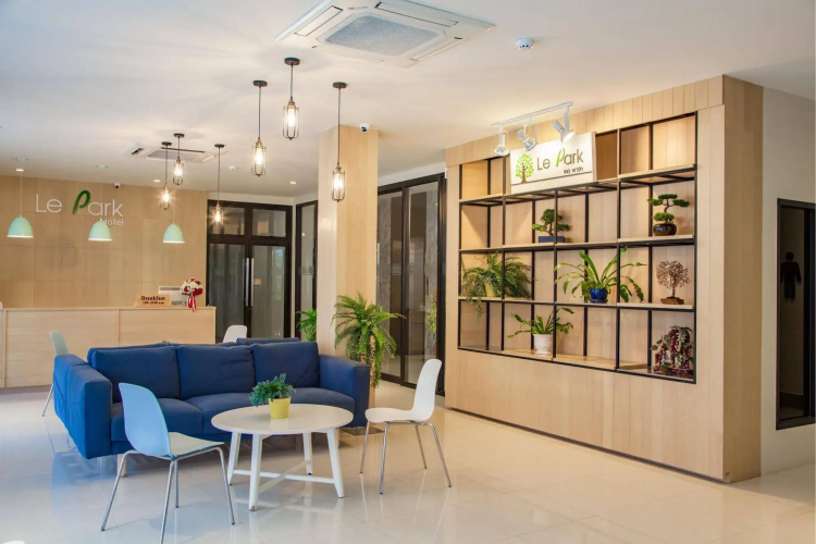 Le Park Hotel