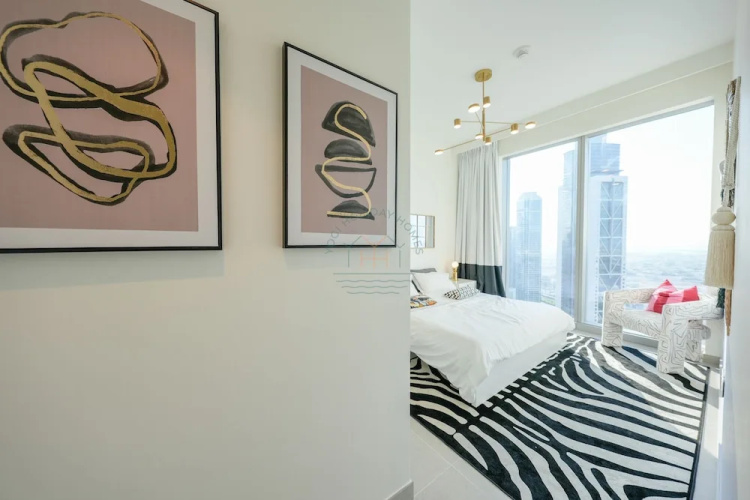 YOGI - Fabulous 2BR Apt Downtown