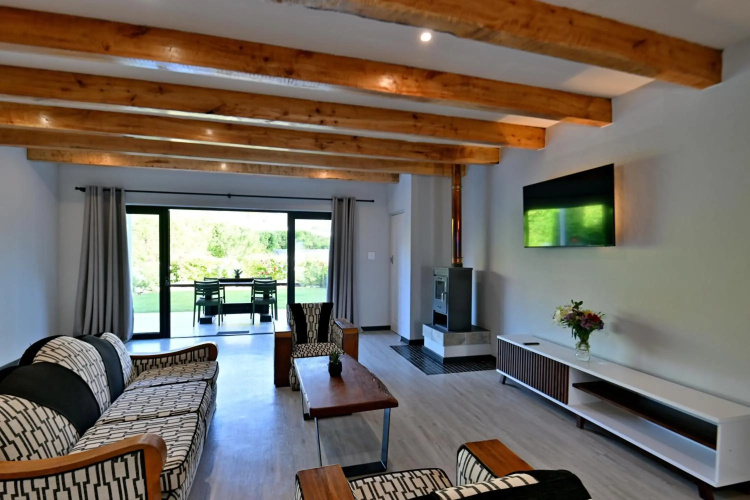 Mimosa Lodge