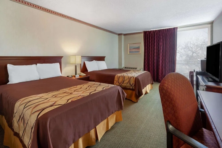 Standard Quadruple room with balcony