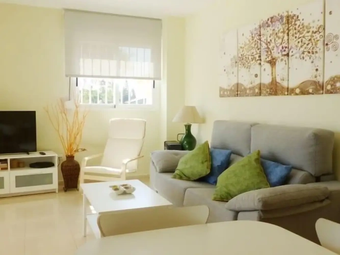 3 Bedrooms Apartment