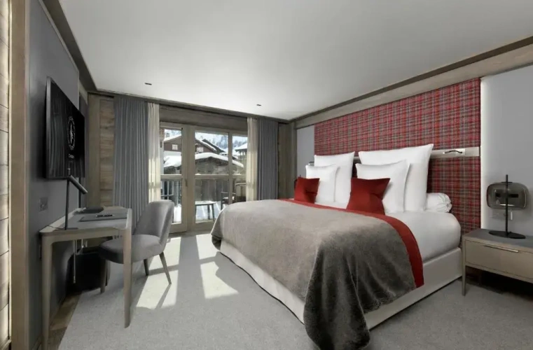 Deluxe Suite