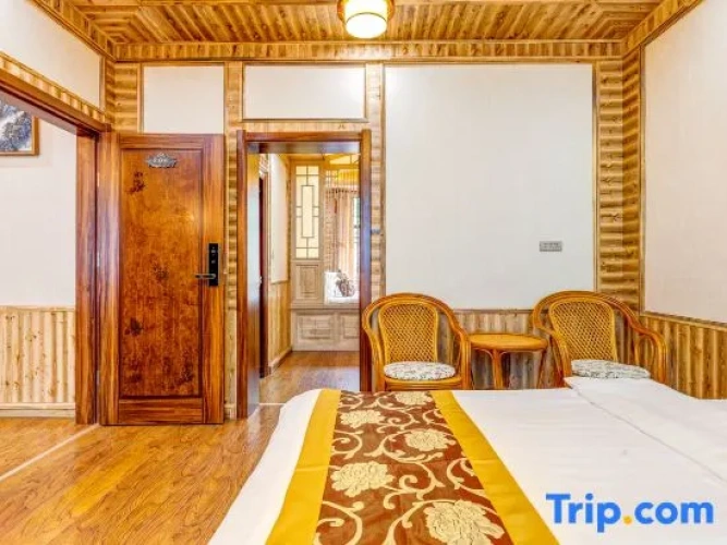 Deluxe Family Suite