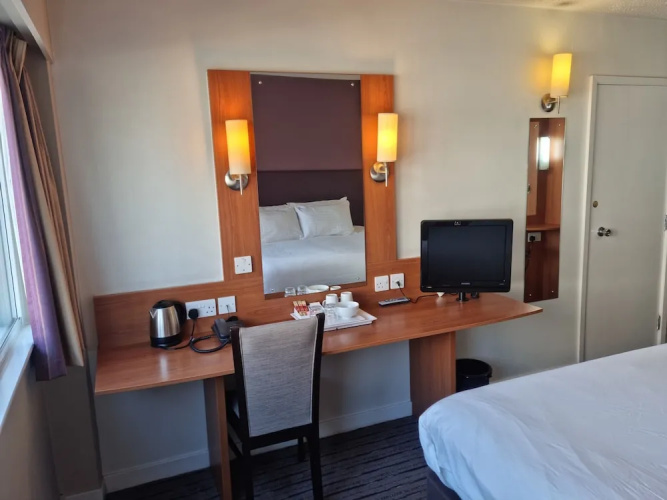 The Clyde Hotel