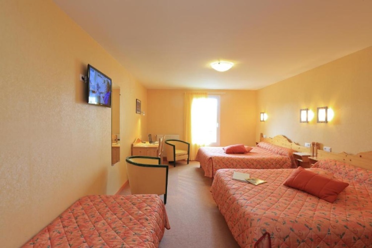 Standard Quadruple room