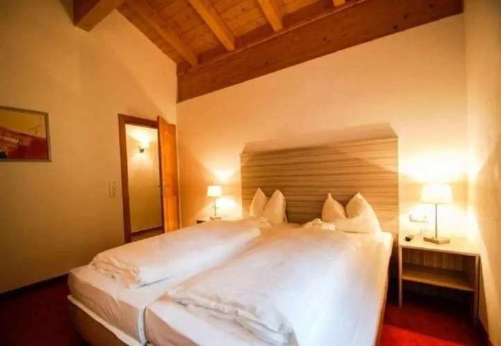 4 Bedrooms Luxury Penthouse room with mountain view