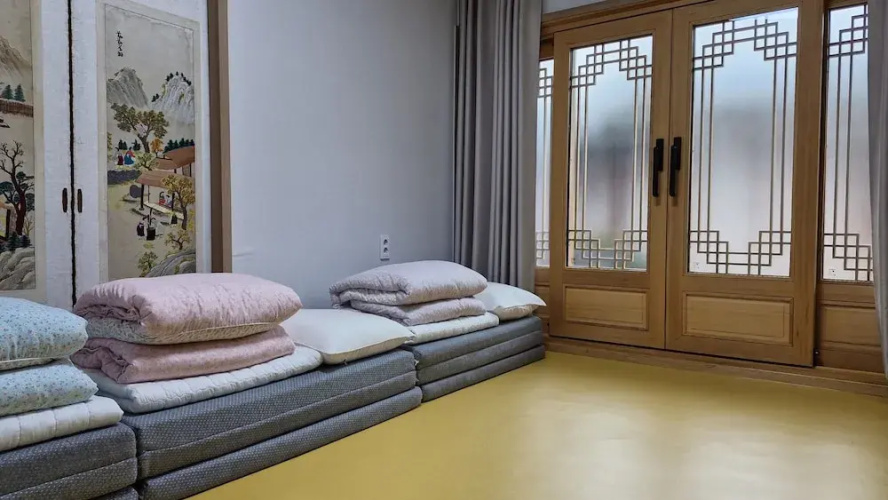 Leedo Hanok