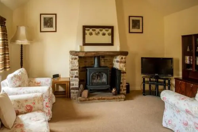 Bramble Cottage & Rossmoor Cottage