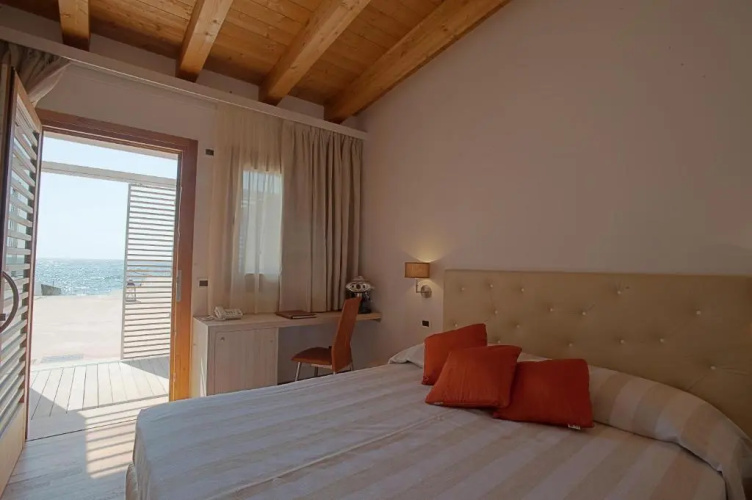 Tre Merli Beach Hotel