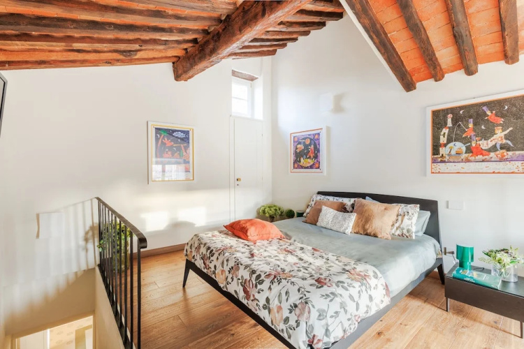 Lunav House in Lucca