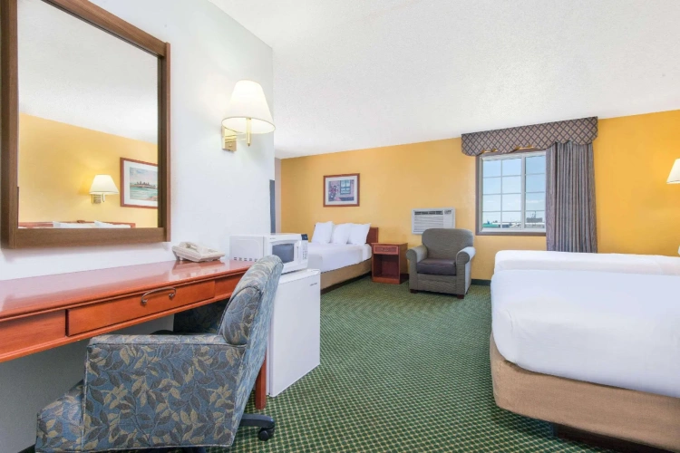 Double Suite