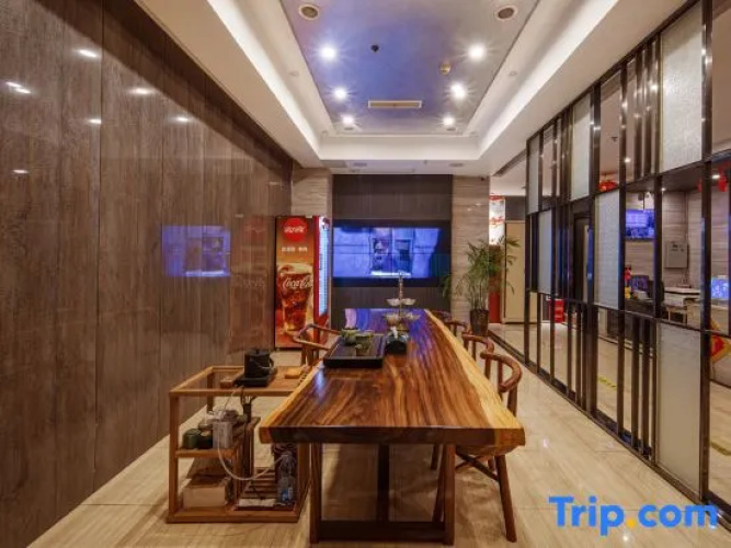 Tilentin E-sports Hotel