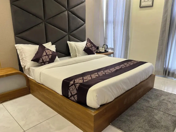 Hotel Royal Empire