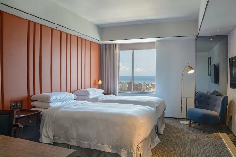 Executive Twin room with sea view