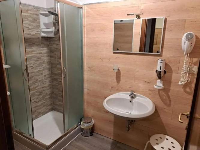 Standard Triple room with view