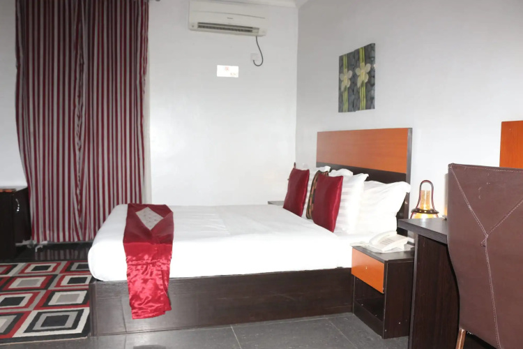Fresh Spring Hotels & Towers