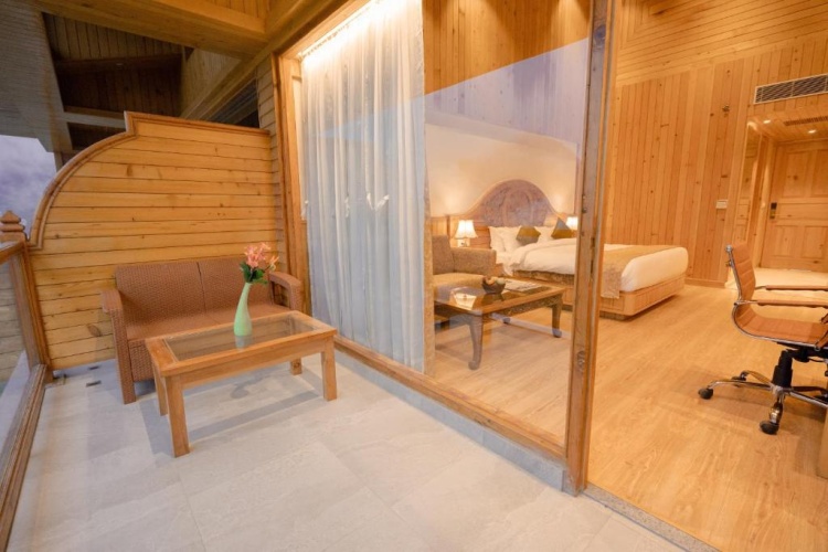 Deluxe Double room with balcony
