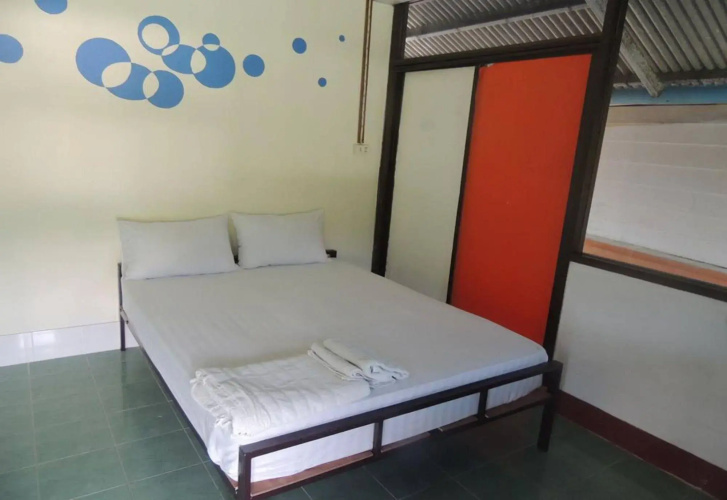 Khao Lak Highway Inn