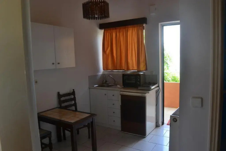 Manos Apartments