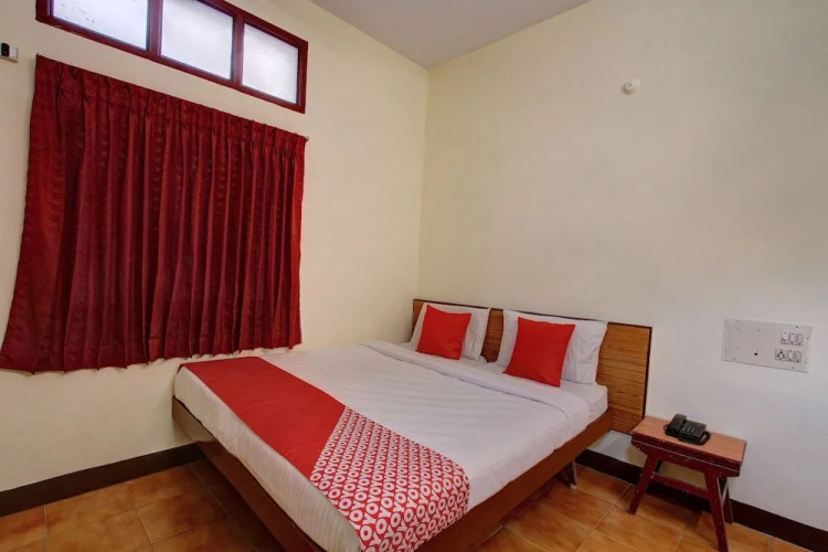 OYO 19959 Hotel Radhakrishna