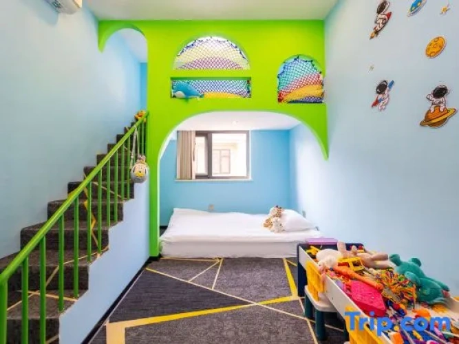 4 Bedrooms Villa