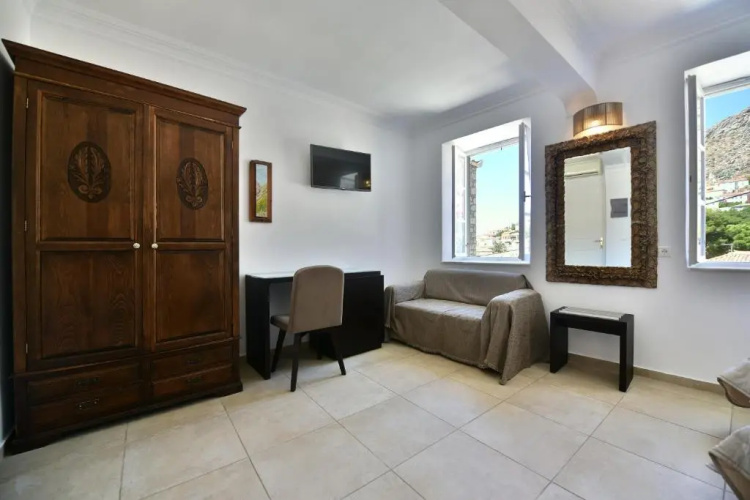 Hotel Mistral
