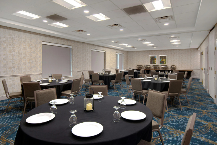 Hilton Garden Inn Detroit Metro Airport photo 33