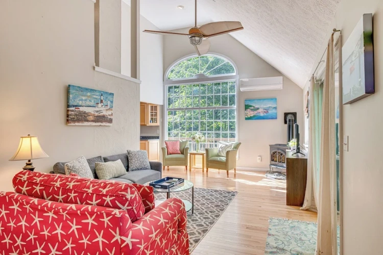 3 Bedrooms Cottage