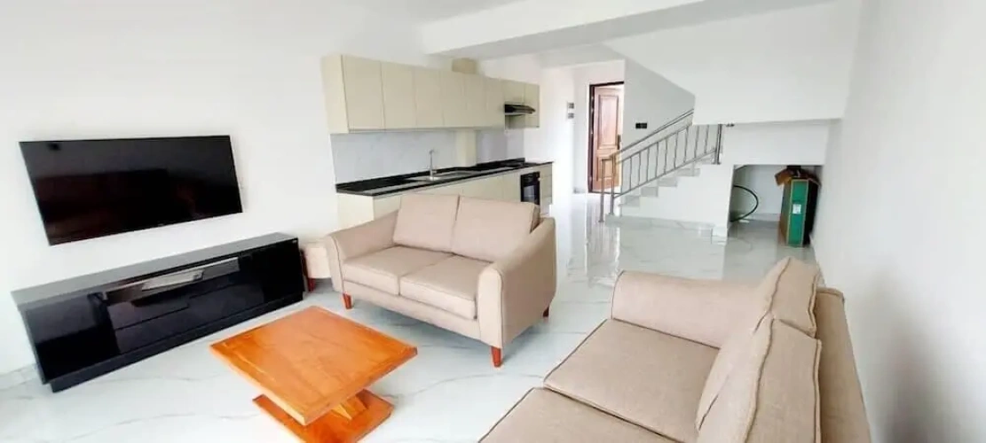Comfort room with balcony