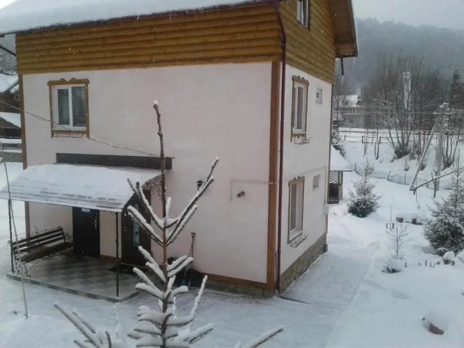 5 Bedrooms Cottage