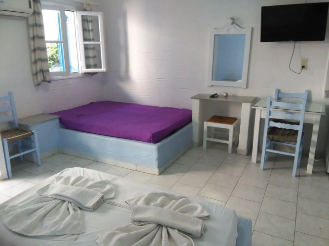 Stratos Studios & Apartments