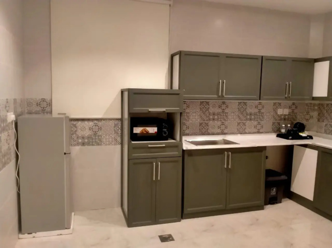 Holiday Plus Mishrifah Apartments