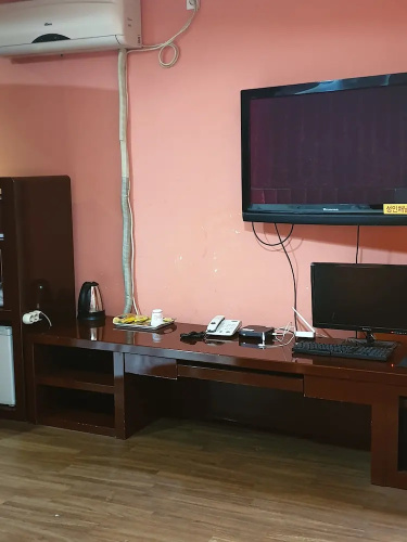 Khan Motel