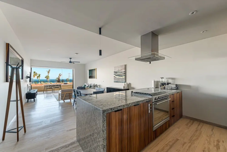 Apartment with sea view