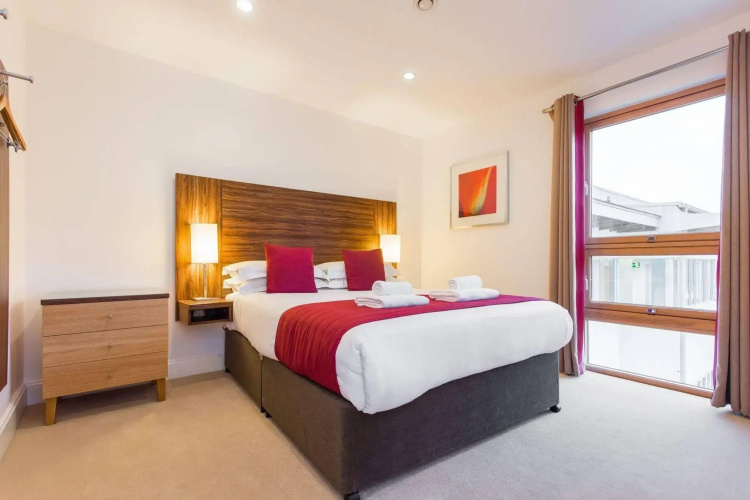 PREMIER SUITES PLUS Bristol Cabot Circus